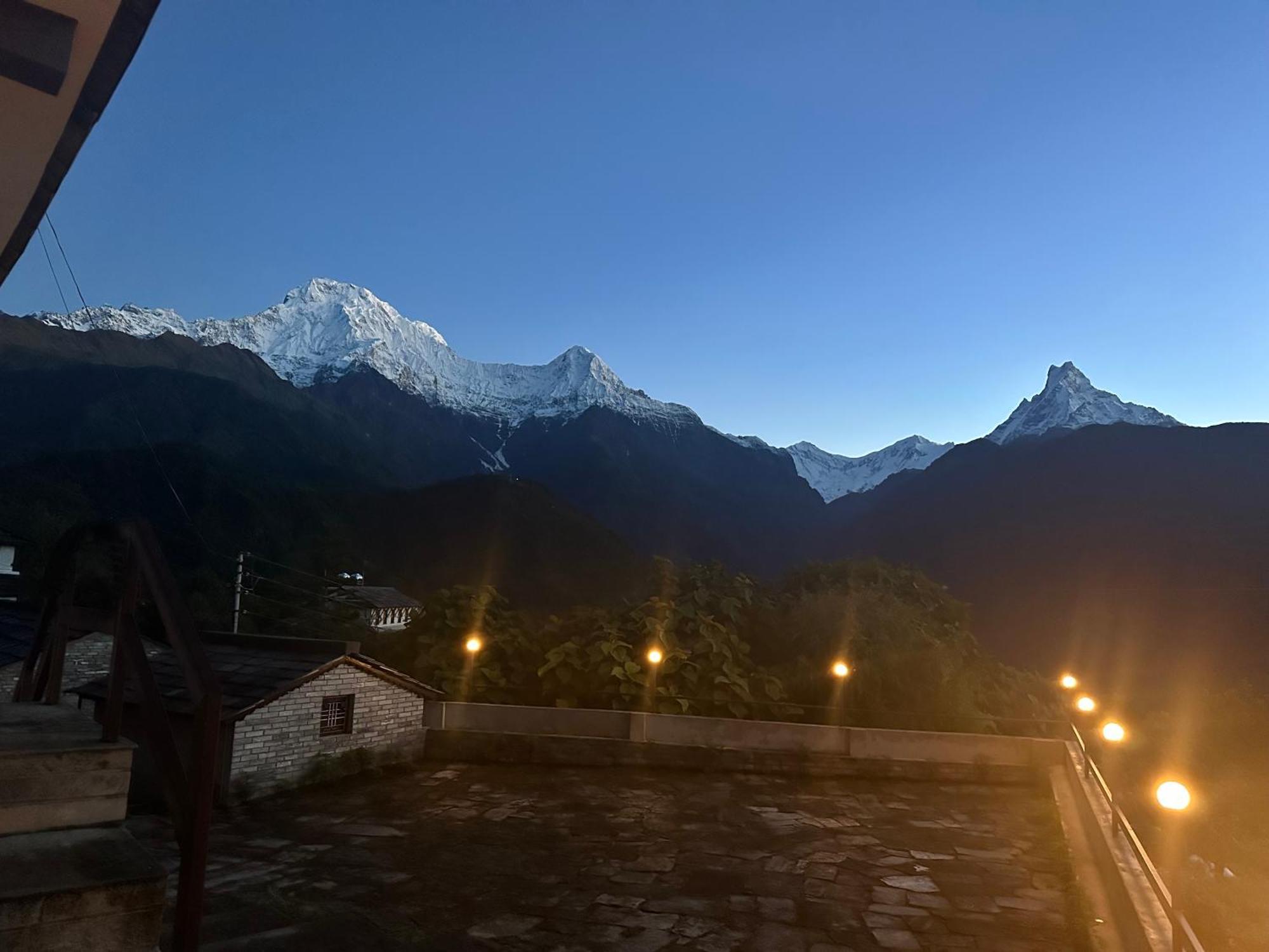 Hill Top Lodge Ghandruk Astam Extérieur photo